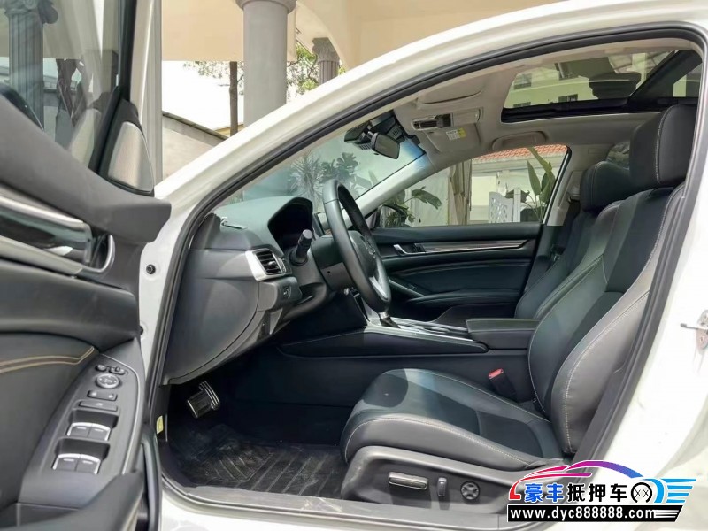 22年本田雅阁轿车抵押车出售