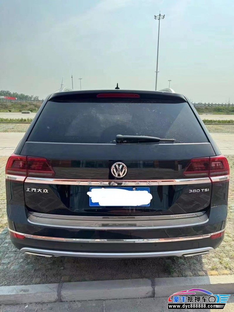 18年大众途昂轿车抵押车出售