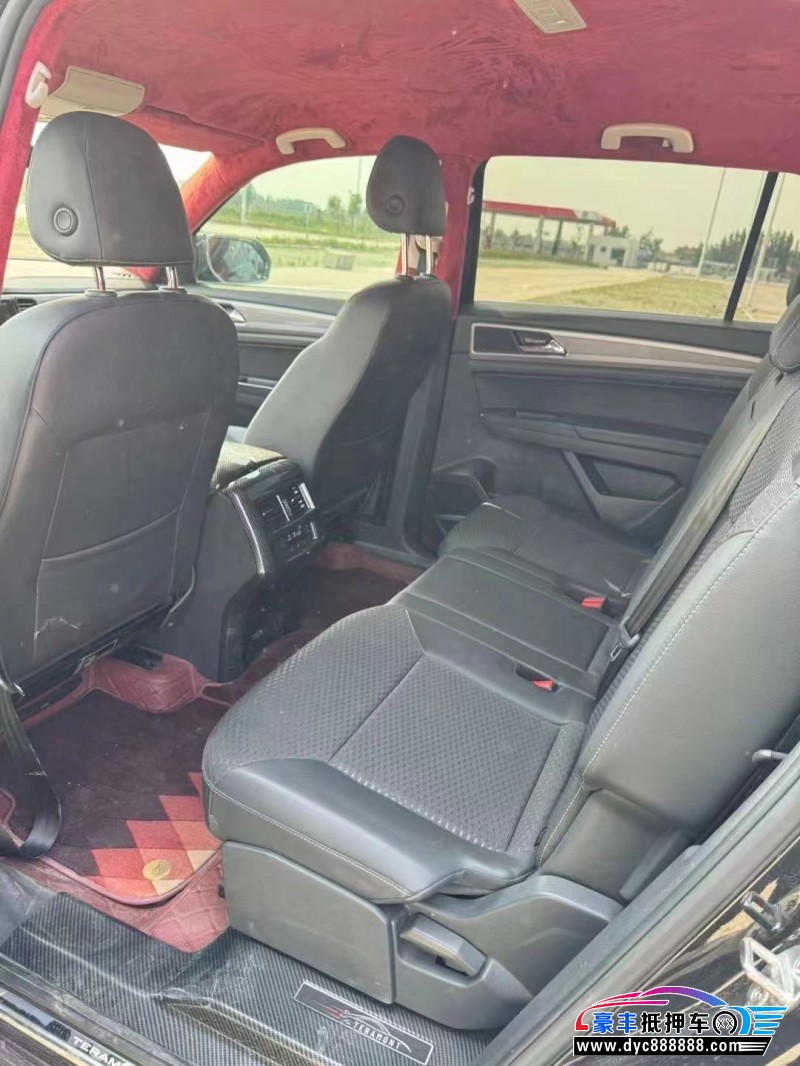 18年大众途昂轿车抵押车出售