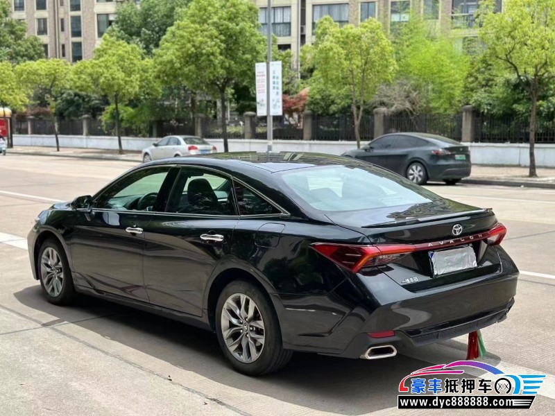 22年丰田亚洲龙轿车抵押车出售