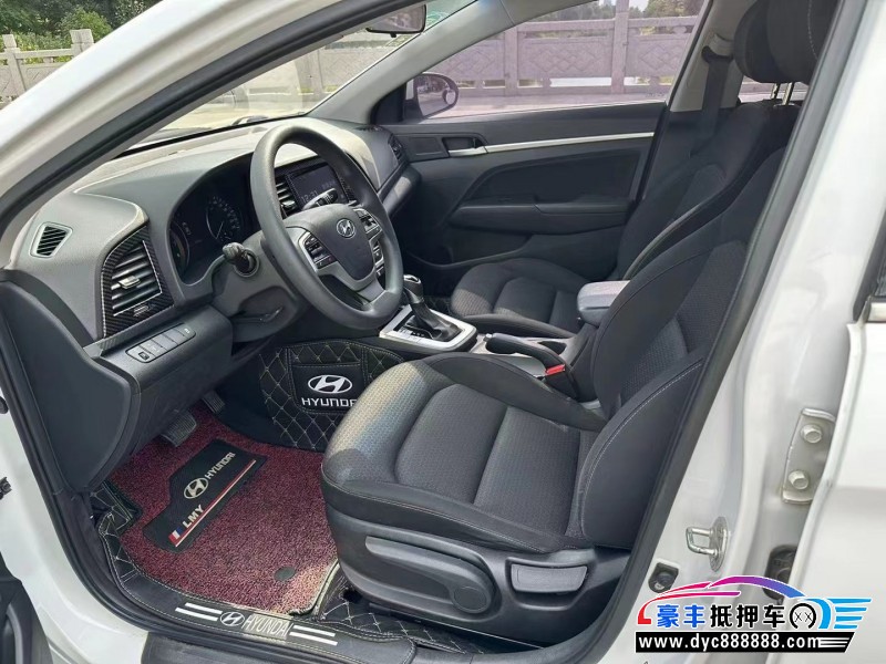 17年现代领动轿车抵押车出售