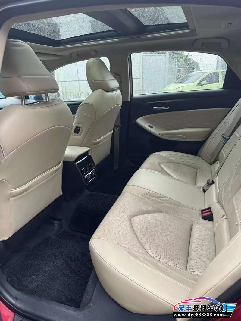 19年丰田亚洲龙轿车抵押车出售