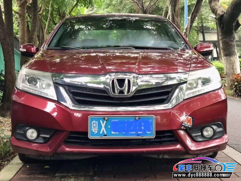 14年本田凌派轿车抵押车出售