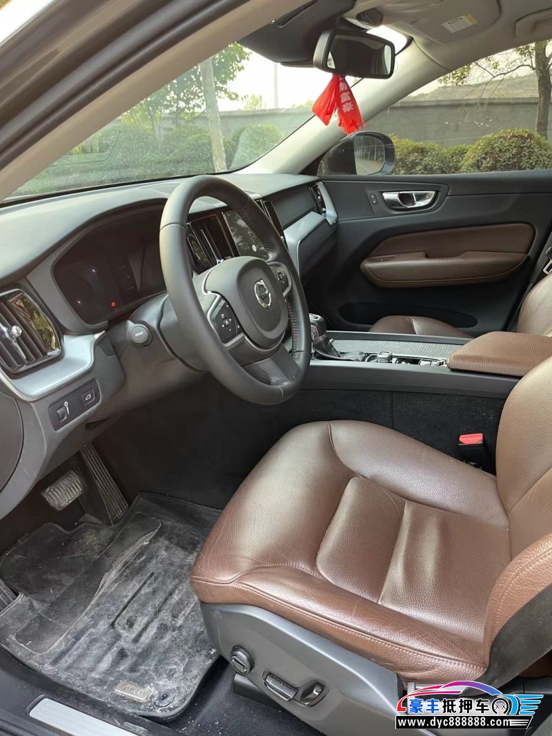 19年沃尔沃XC60轿车抵押车出售