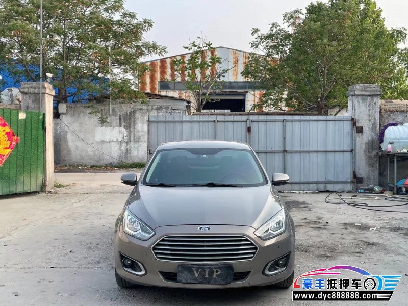 16年福特福睿斯轿车抵押车出售