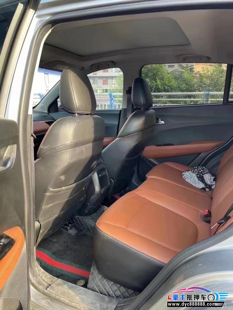 18年宝骏510轿车抵押车出售