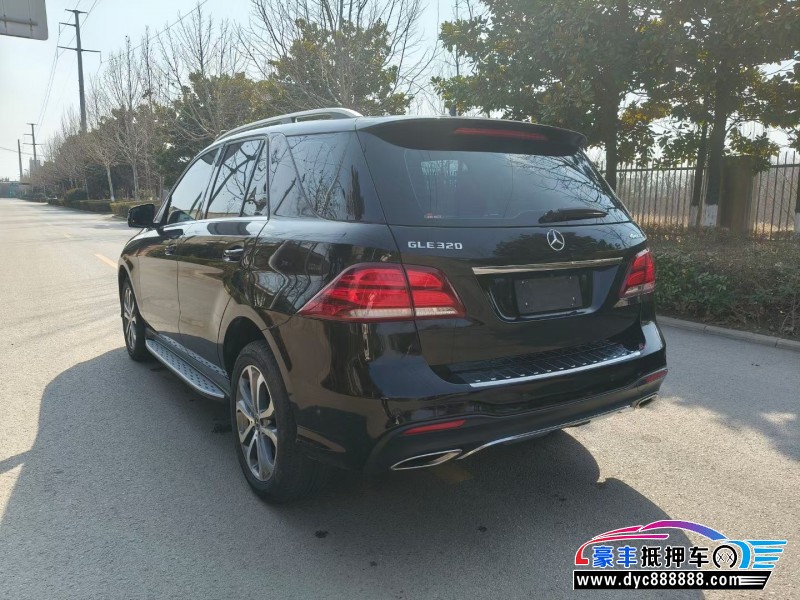17年奔驰GLE轿车抵押车出售
