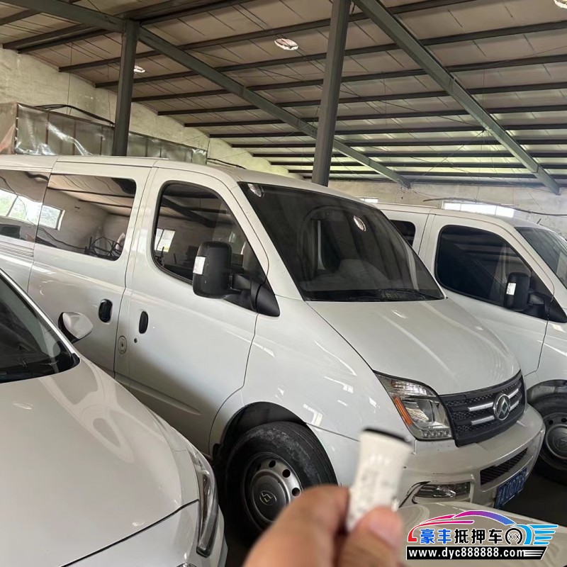 21年上汽大通V80轿车抵押车出售