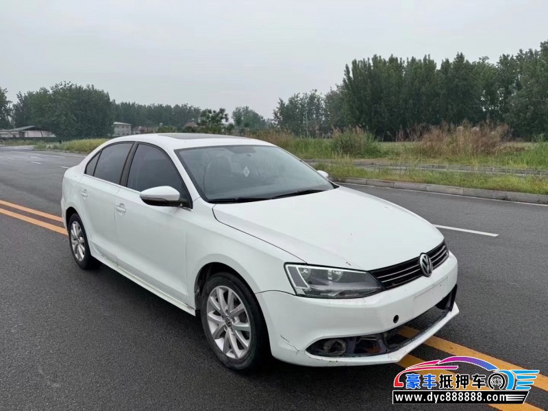 13年大众速腾轿车抵押车出售