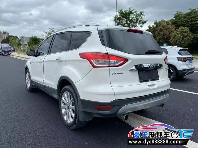 15年福特翼虎轿车抵押车出售