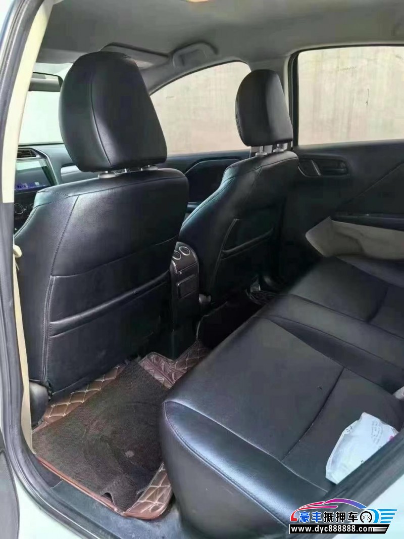 16年本田哥瑞轿车抵押车出售