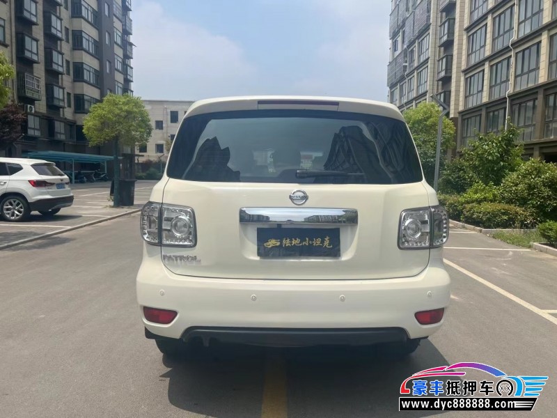 17年日产途乐轿车抵押车出售