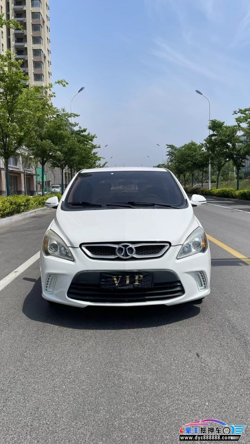 15年北汽绅宝D20轿车抵押车出售