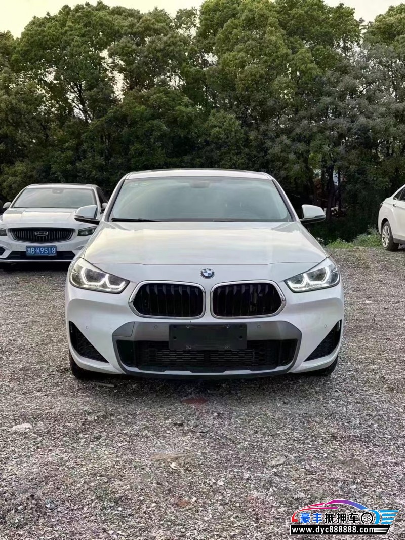 21年宝马X2轿车抵押车出售