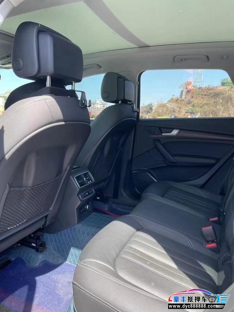 23年奥迪Q5轿车抵押车出售