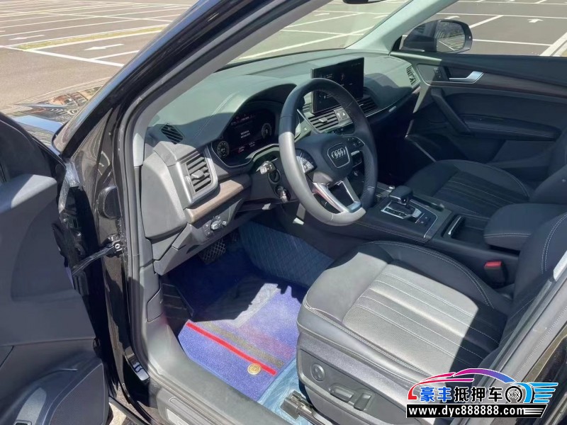 23年奥迪Q5轿车抵押车出售