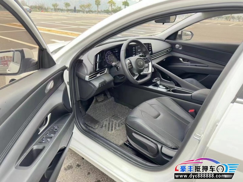 22年现代伊兰特轿车抵押车出售