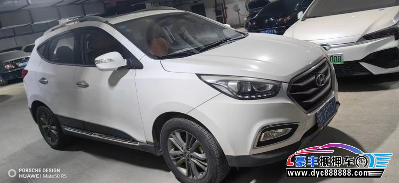 17年现代ix35轿车抵押车出售