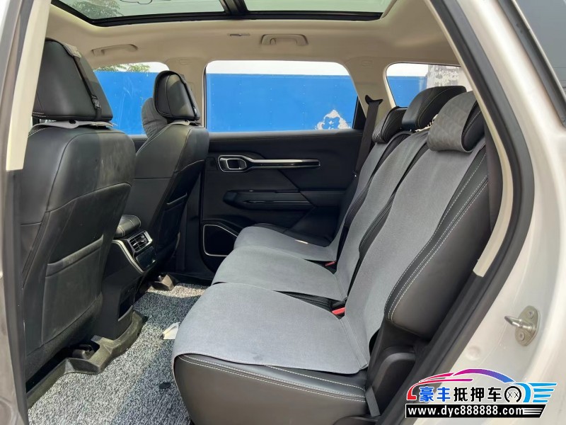 21年吉利豪越轿车抵押车出售