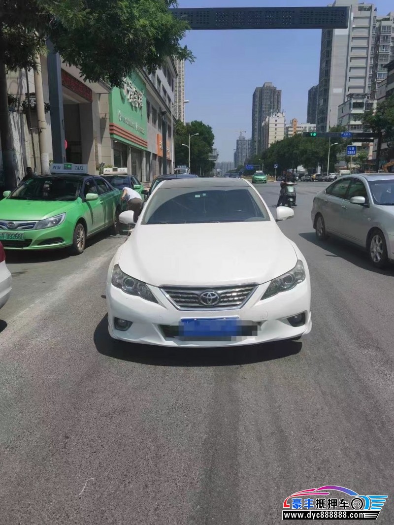 12年丰田锐志轿车抵押车出售