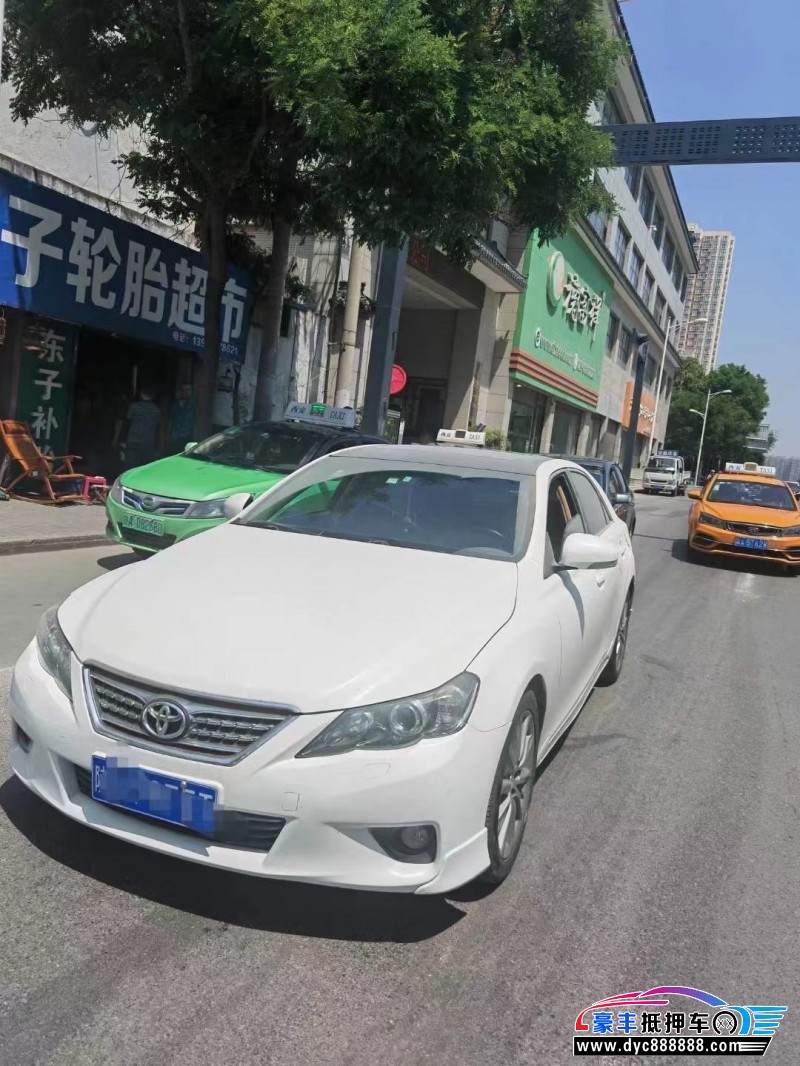 12年丰田锐志轿车抵押车出售