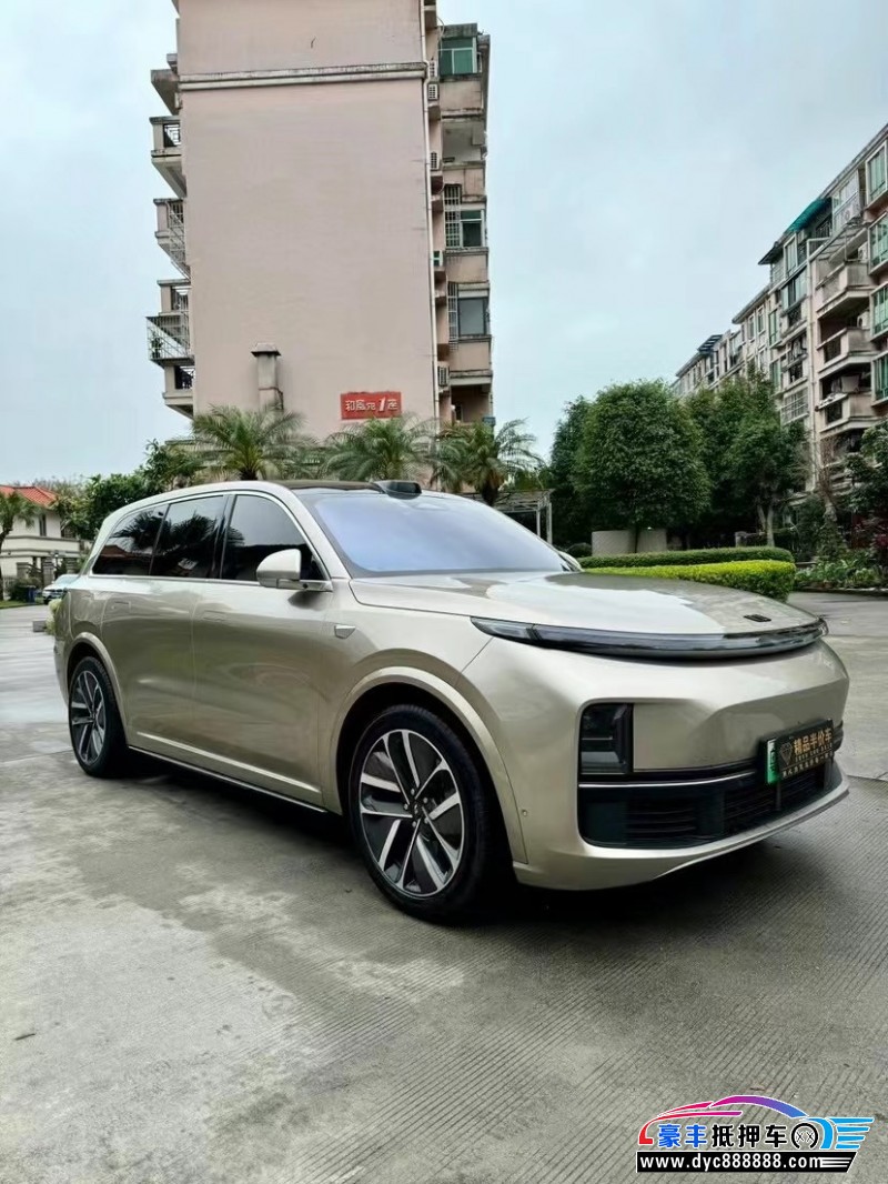 23年理想L9轿车抵押车出售