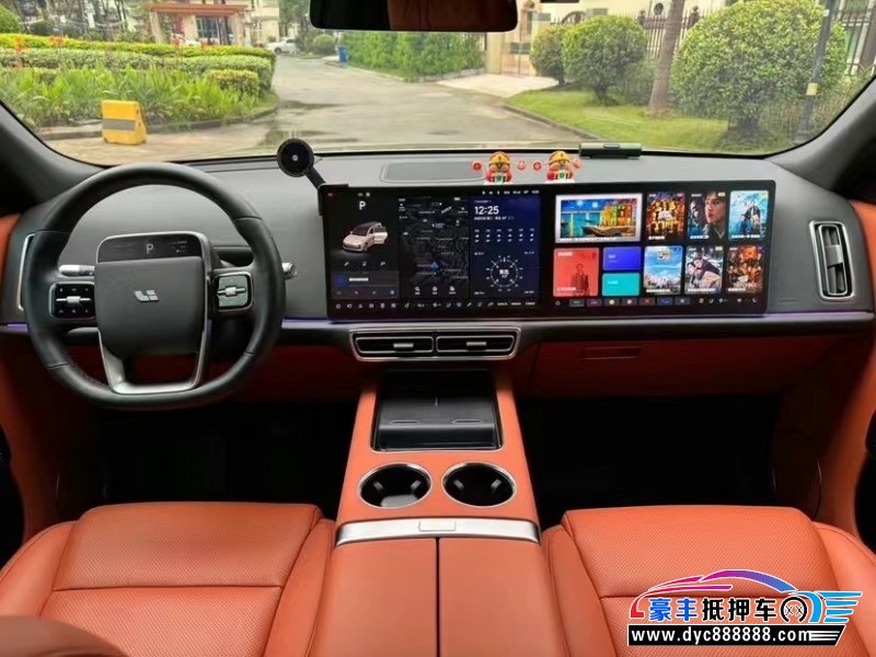 23年理想L9轿车抵押车出售