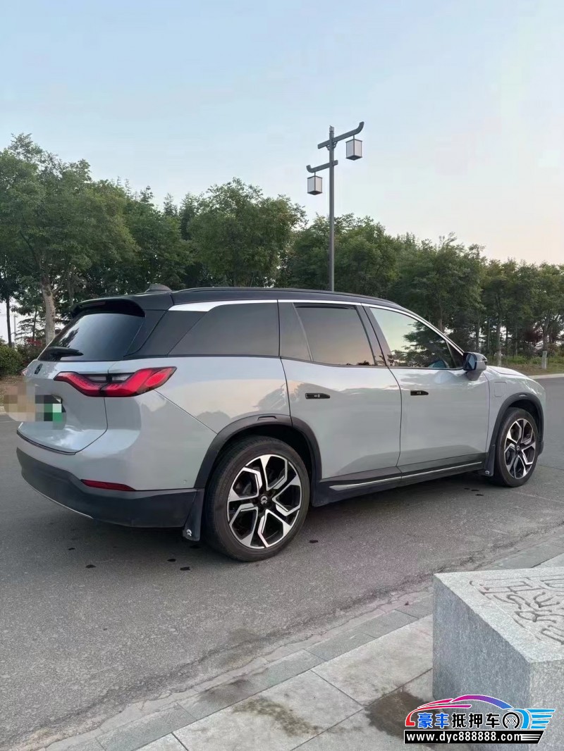 18年蔚来ES8轿车抵押车出售