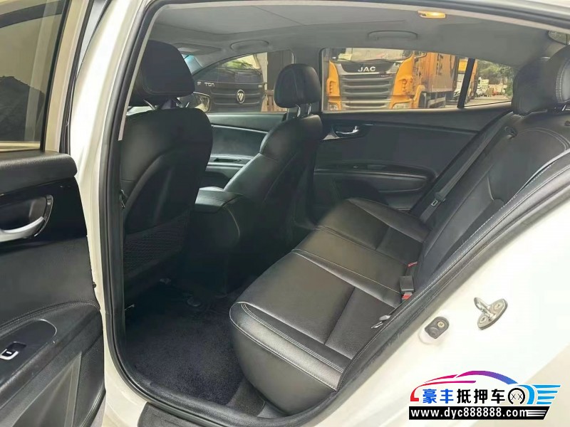 16年起亚K4轿车抵押车出售