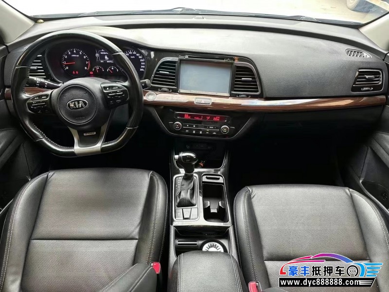 16年起亚K4轿车抵押车出售