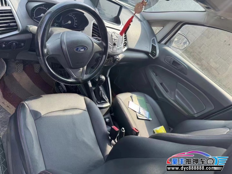 16年福特翼搏轿车抵押车出售