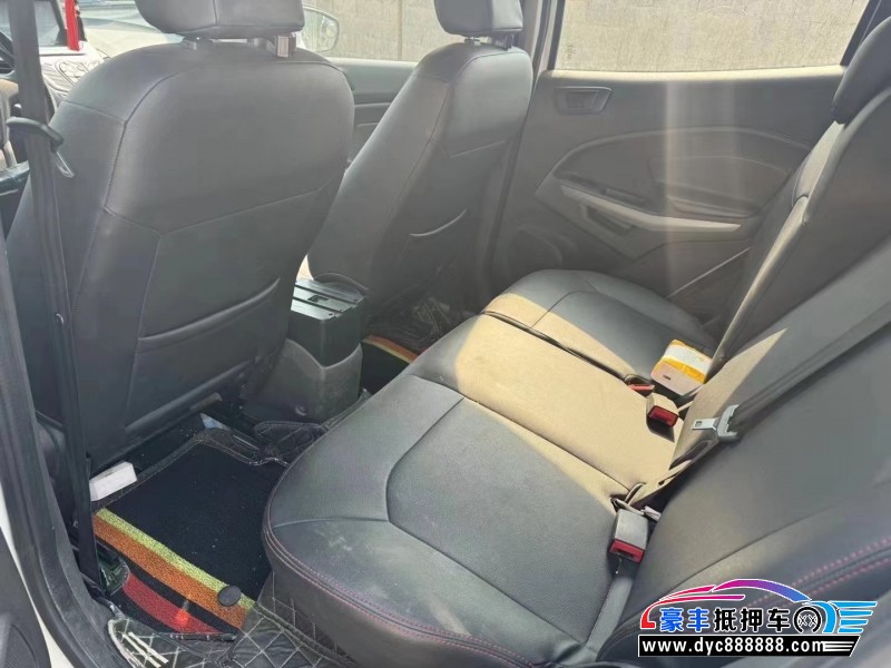 16年福特翼搏轿车抵押车出售