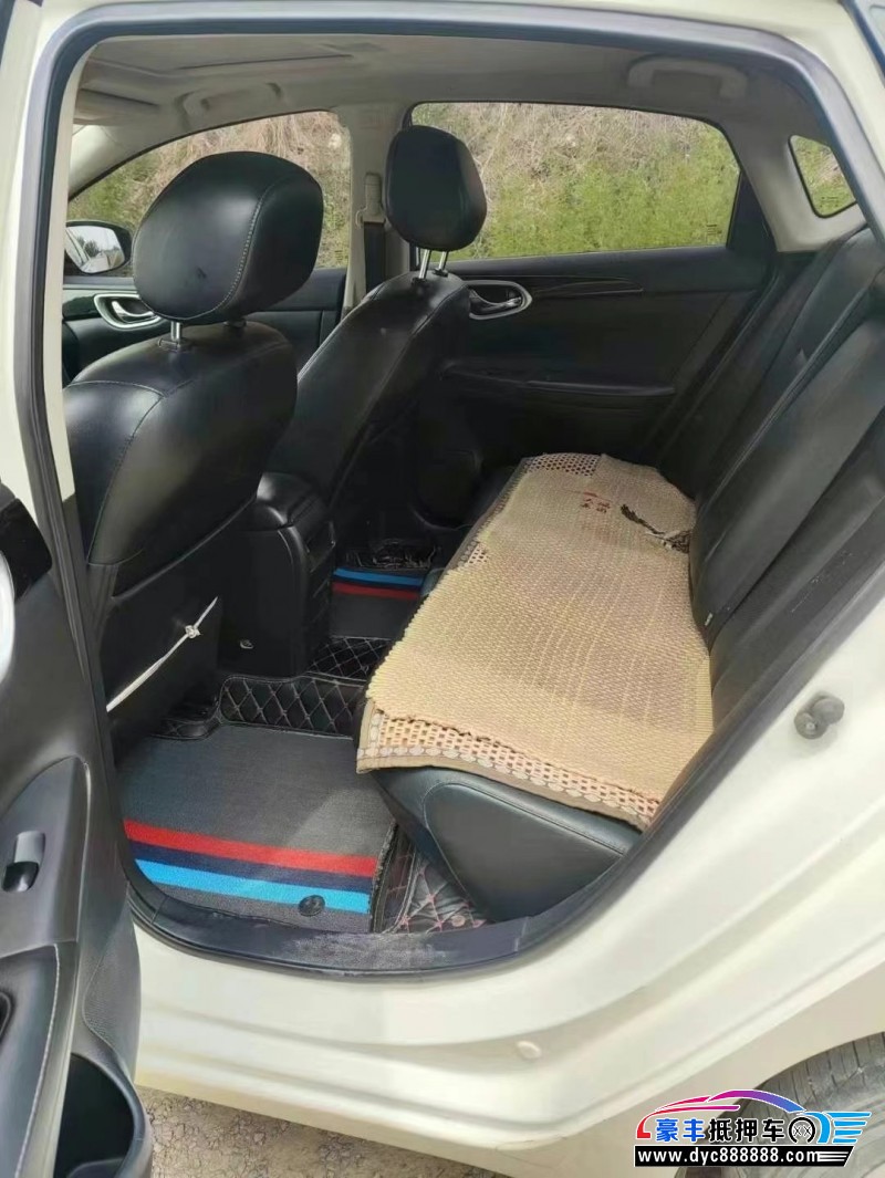 19年日产轩逸轿车抵押车出售