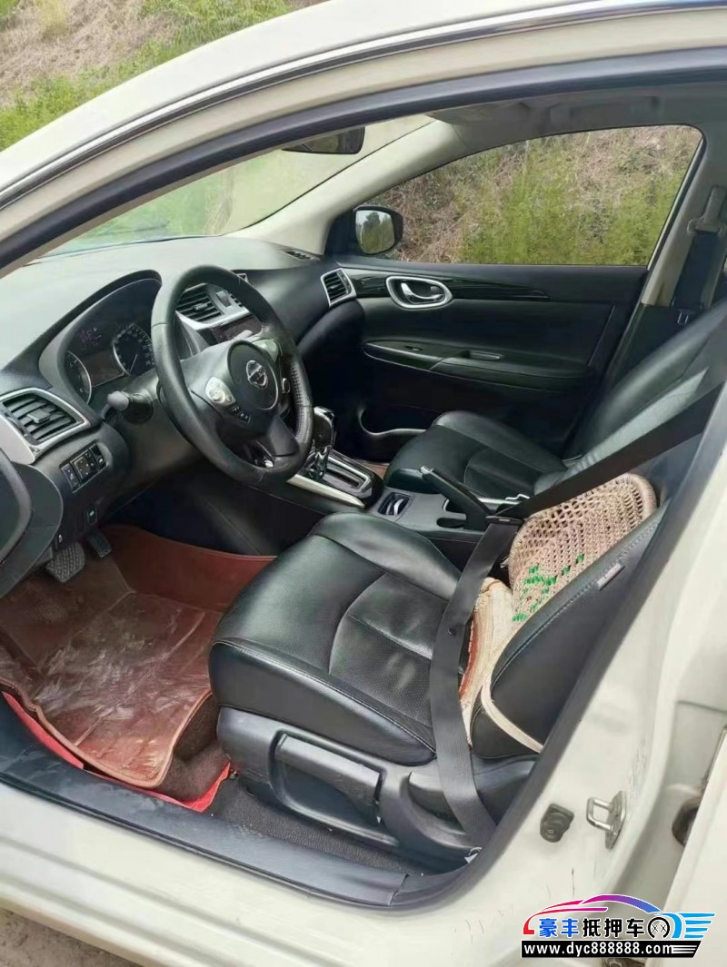 19年日产轩逸轿车抵押车出售