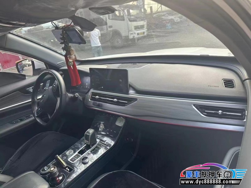 21年奇瑞瑞虎8轿车抵押车出售