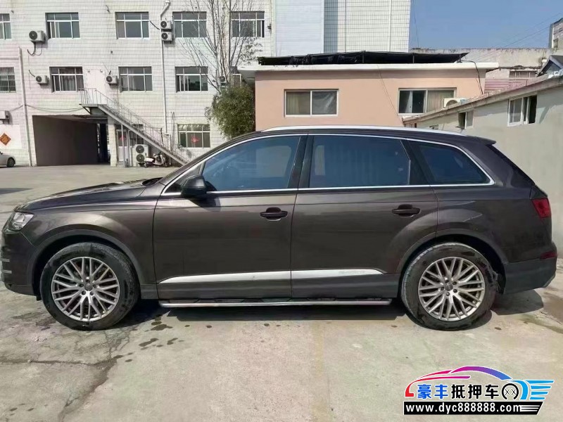 16年奥迪Q7轿车抵押车出售