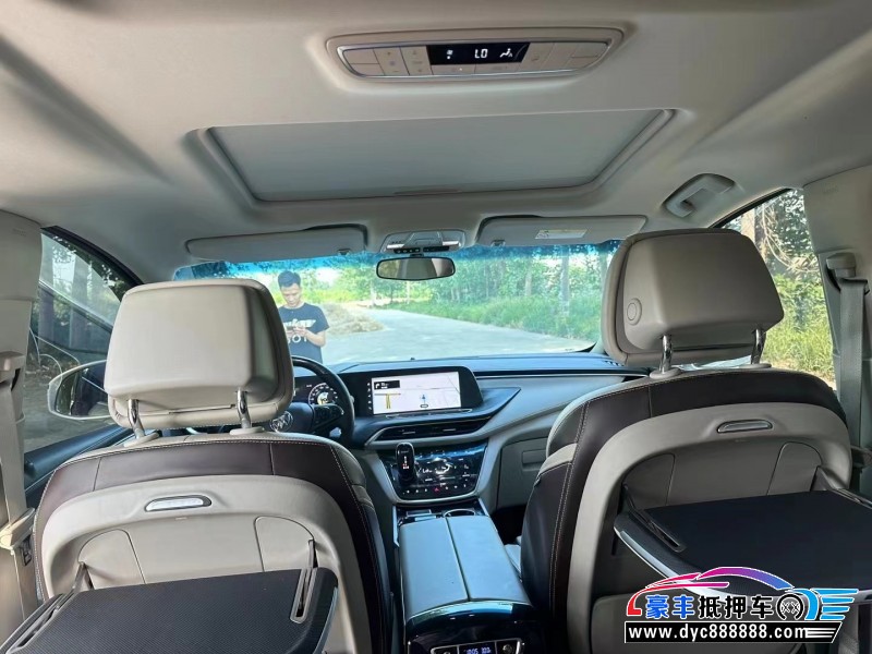 22年别克GL8轿车抵押车出售