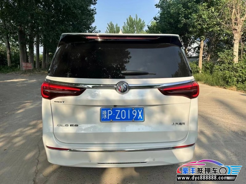 22年别克GL8轿车抵押车出售