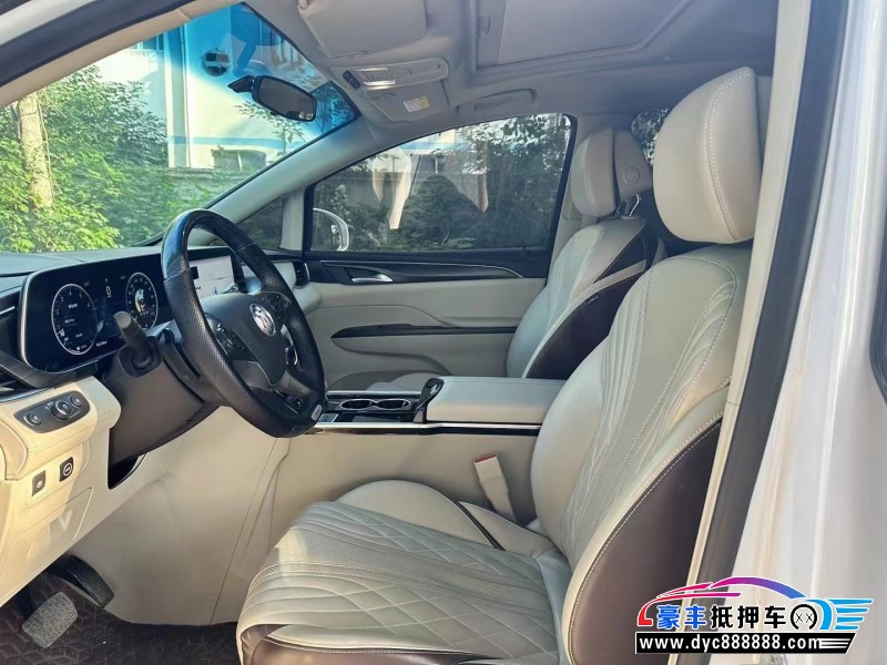 22年别克GL8轿车抵押车出售