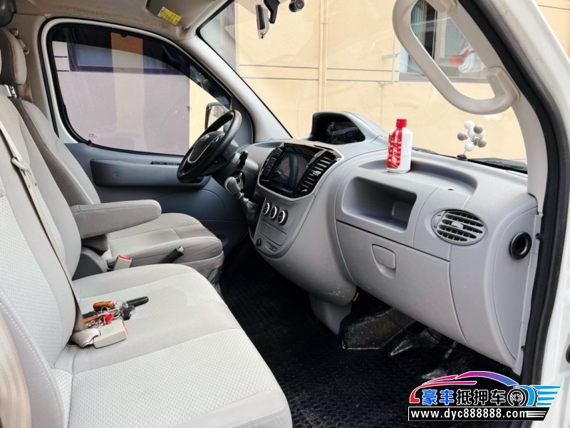 23年上汽大通V80轿车抵押车出售