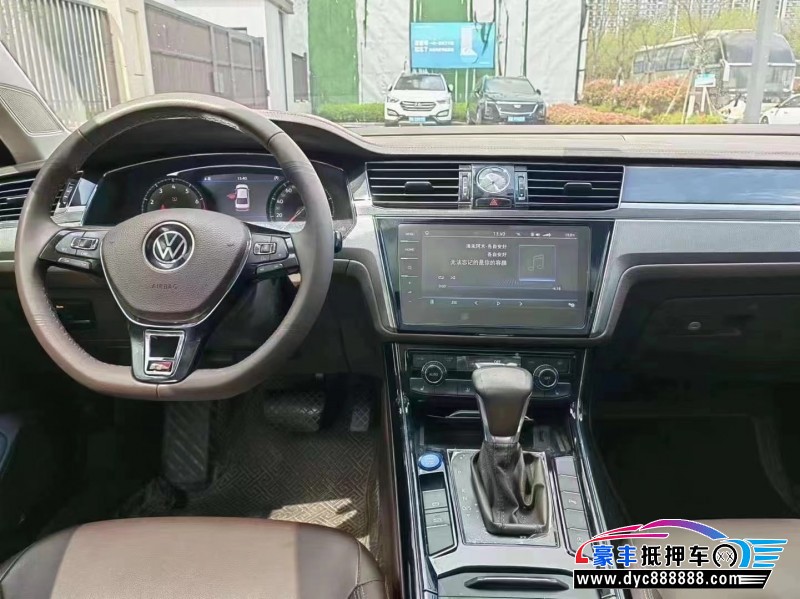 21年大众辉昂轿车抵押车出售