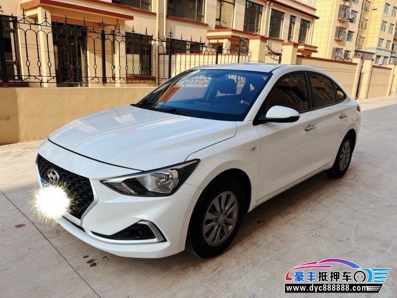 20年现代悦动轿车抵押车出售