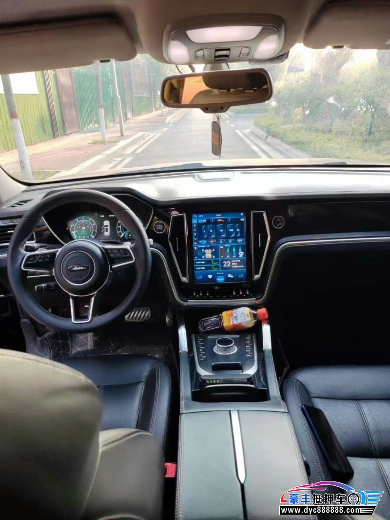 17年众泰T700轿车抵押车出售