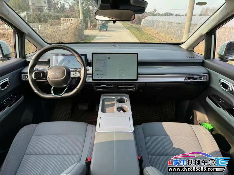 23年埃安Y70轿车抵押车出售