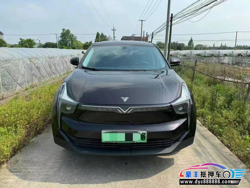 22年哪吒U轿车抵押车出售