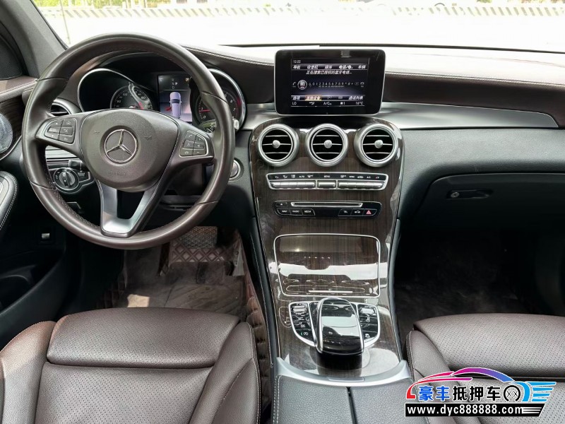 18年奔驰GLCSUV抵押车出售