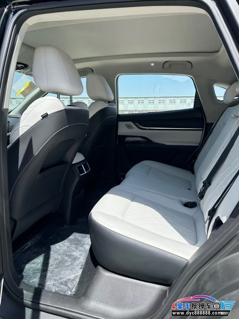 24年奇瑞奇瑞eQ轿车抵押车出售