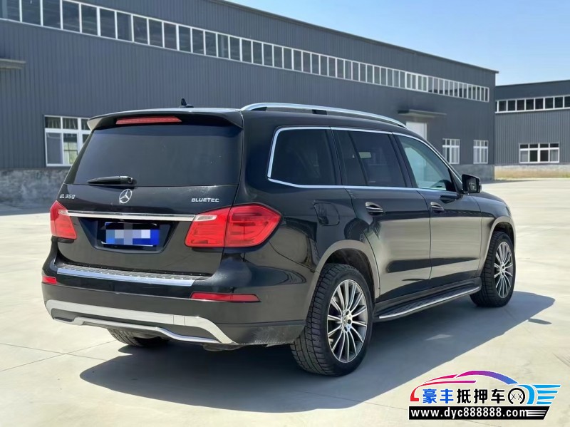 13年奔驰GL轿车抵押车出售