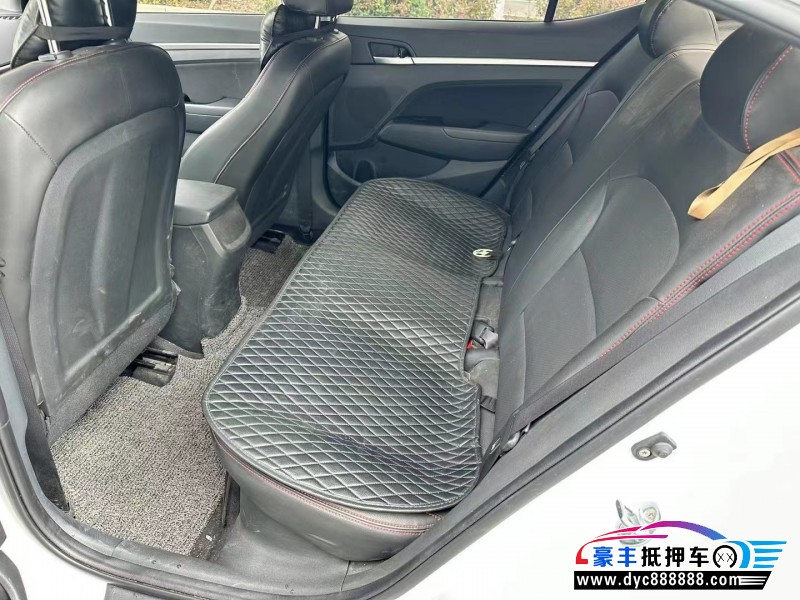 22年现代领动轿车抵押车出售