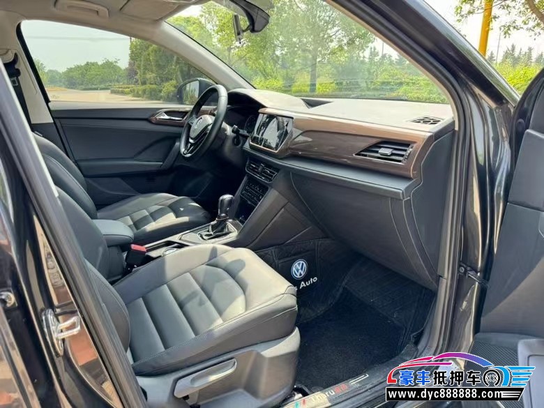 22年大众途岳轿车抵押车出售